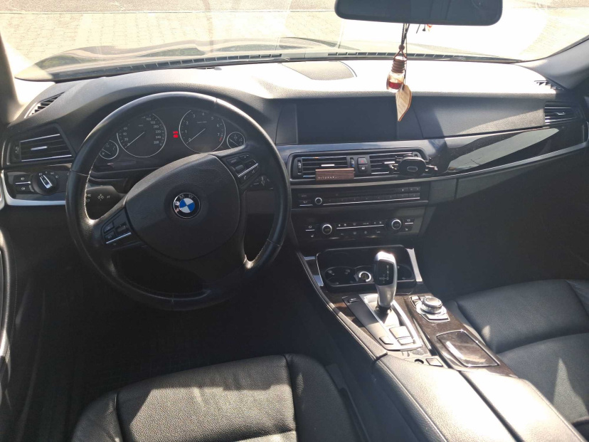 BMW 5, 2011