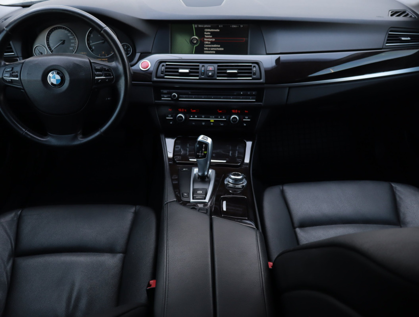 BMW 5, 2011