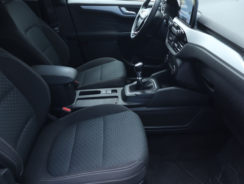 Ford Kuga, 2022