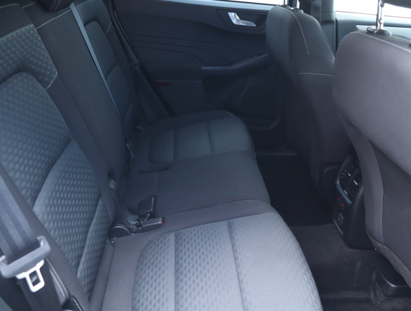 Ford Kuga, 2022