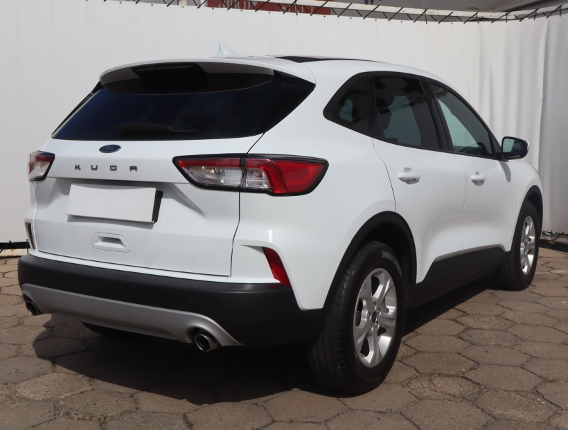 Ford Kuga, 2022