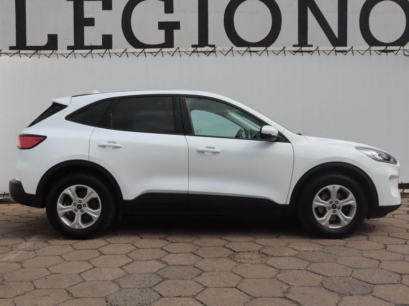 Ford Kuga, 2022