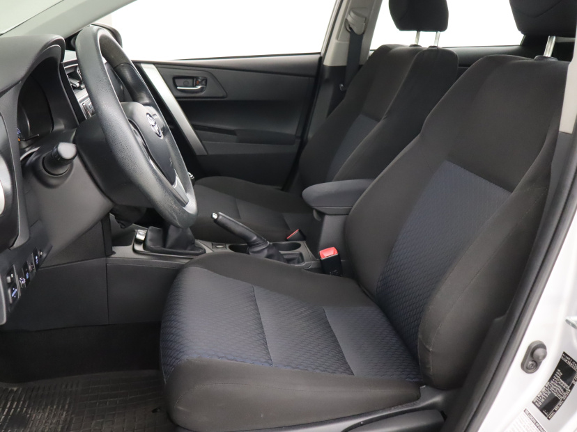 Toyota Auris, 2014