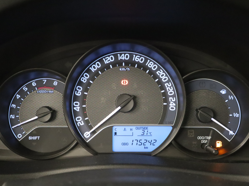 Toyota Auris, 2014