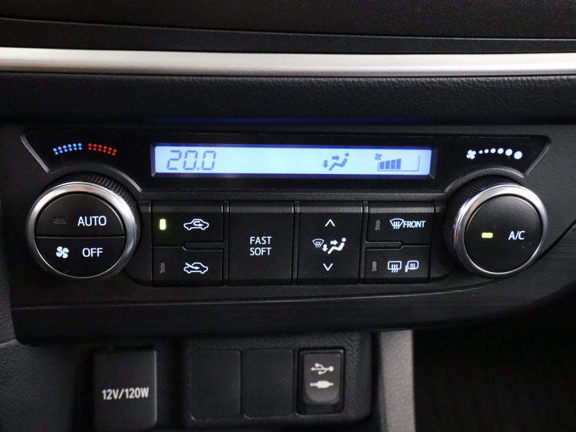 Toyota Auris, 2014