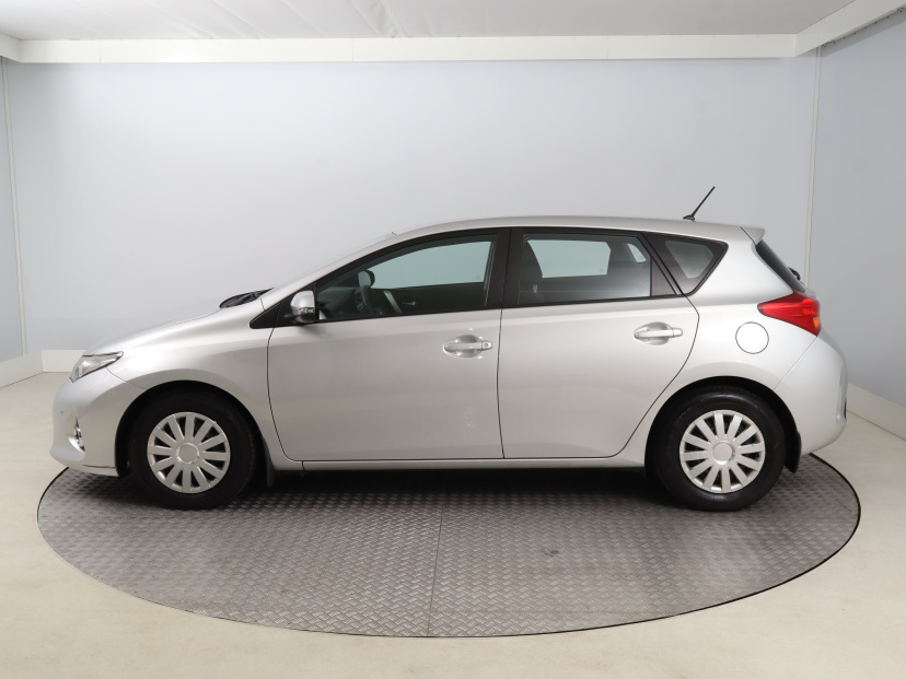 Toyota Auris, 2014
