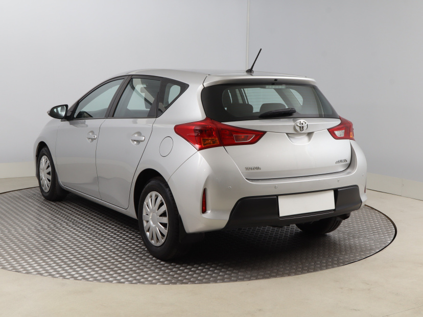 Toyota Auris, 2014