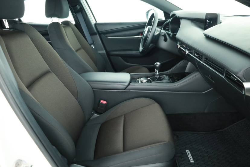 Mazda 3, 2022