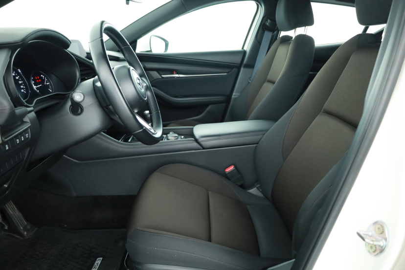 Mazda 3, 2022