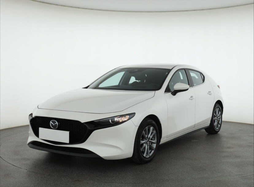 Mazda 3, 2022