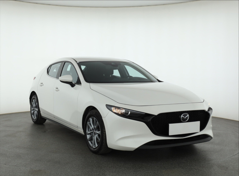 Mazda 3, 2022