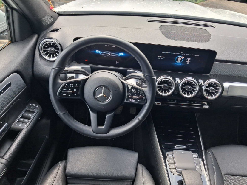 Mercedes-Benz GLB, 2023