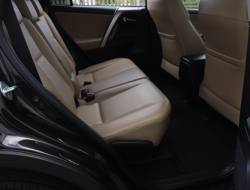 Toyota RAV 4, 2014