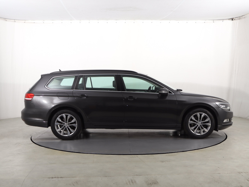 Volkswagen Passat, 2018