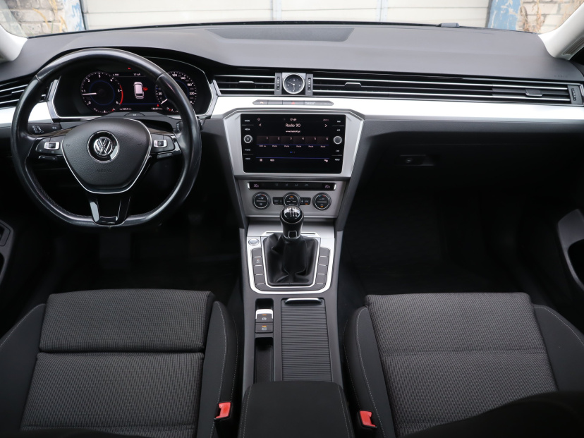 Volkswagen Passat, 2018