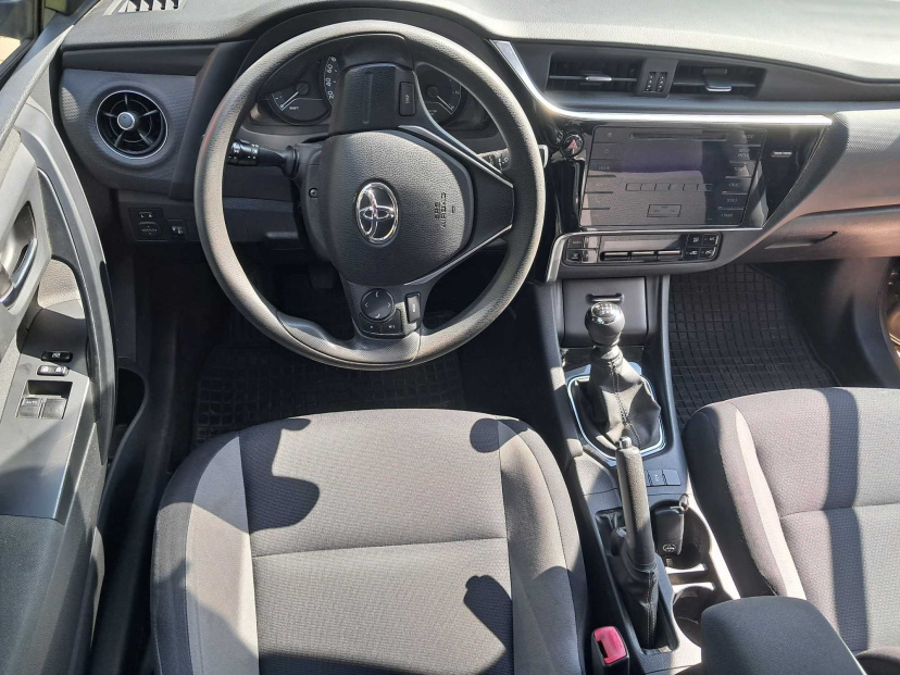 Toyota Auris, 2016