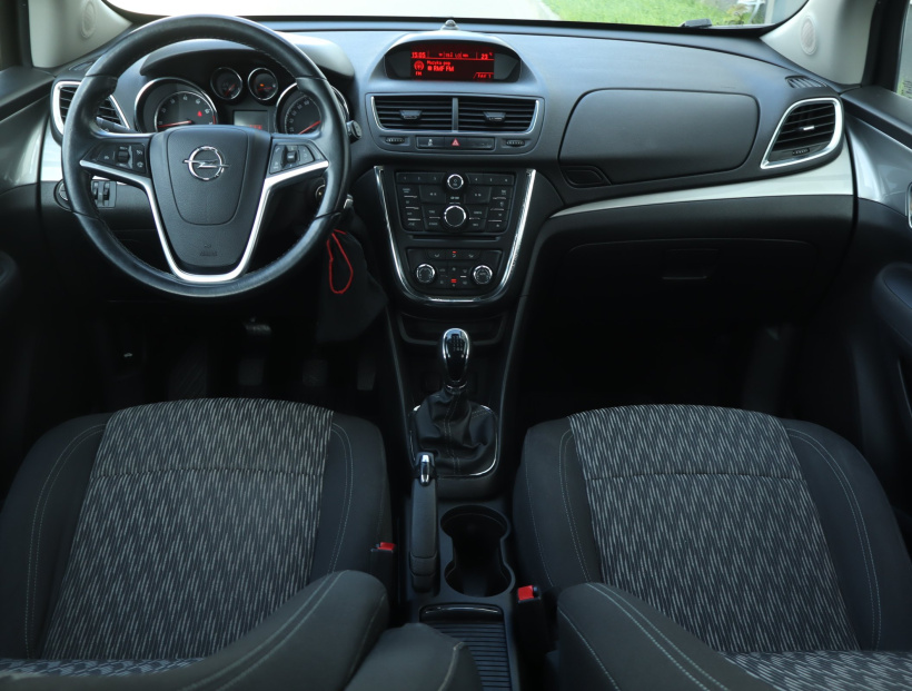 Opel Mokka, 2015