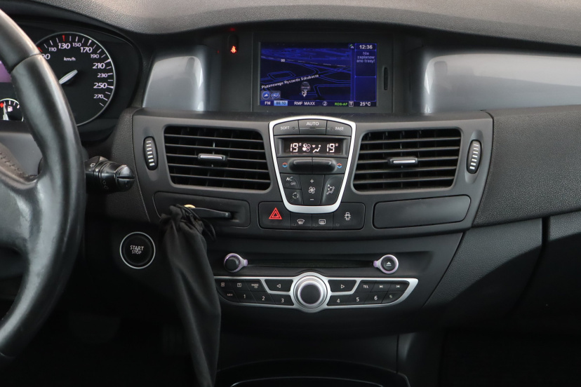 Renault Laguna, 2009