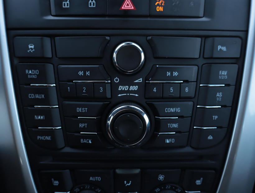 Opel Astra, 2010