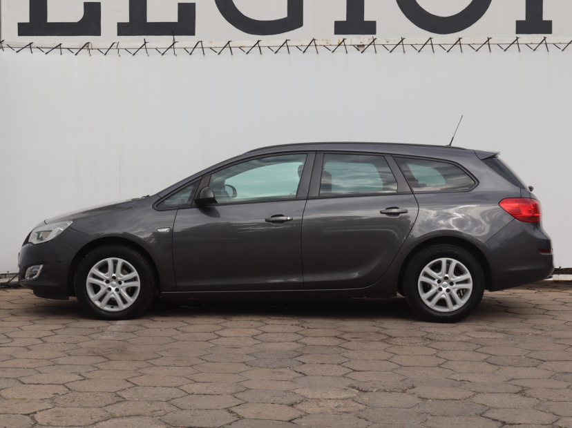 Opel Astra, 2012