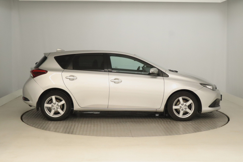 Toyota Auris, 2018