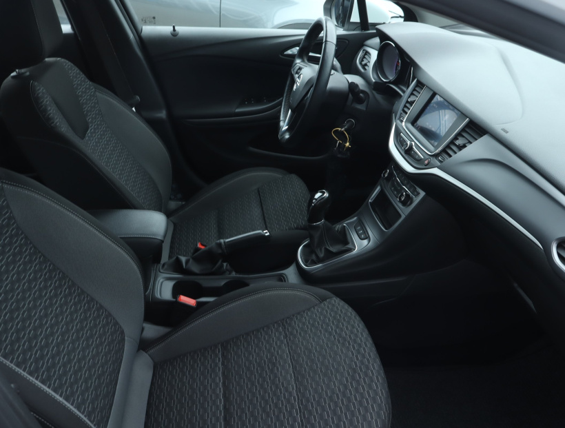 Opel Astra, 2020