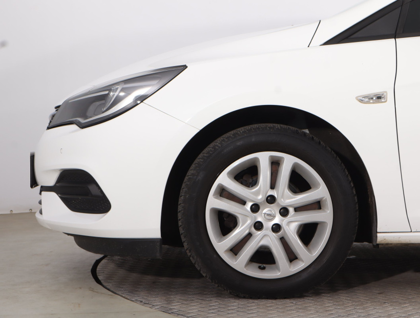 Opel Astra, 2020