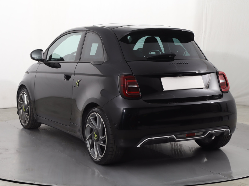 Abarth 500e, 2023
