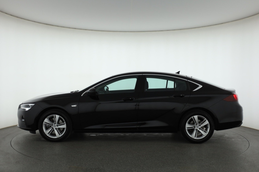 Opel Insignia, 2022