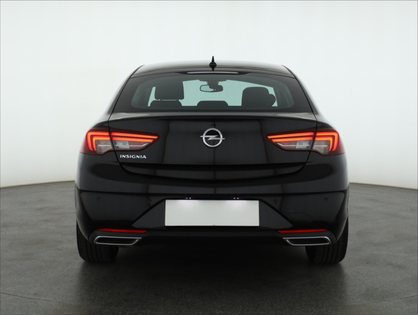 Opel Insignia, 2022