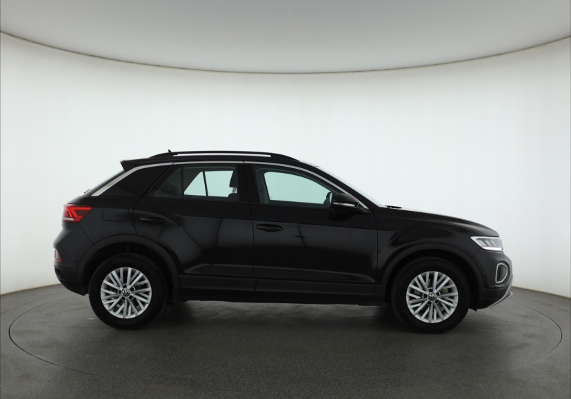 Volkswagen T-Roc, 2022