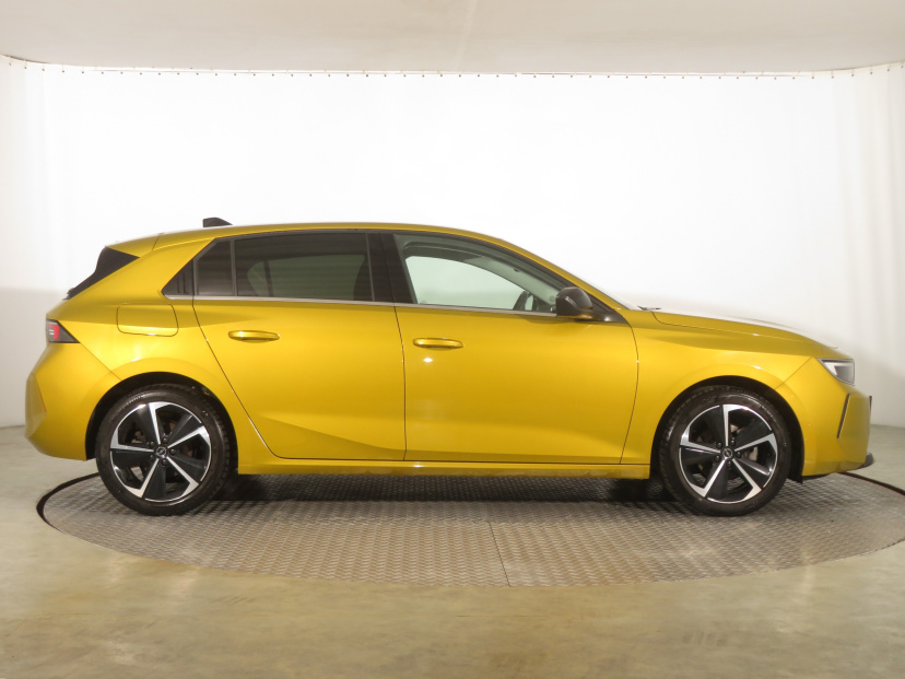 Opel Astra, 2023