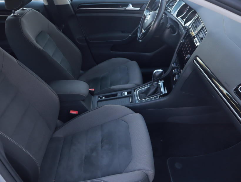 Volkswagen Golf, 2018