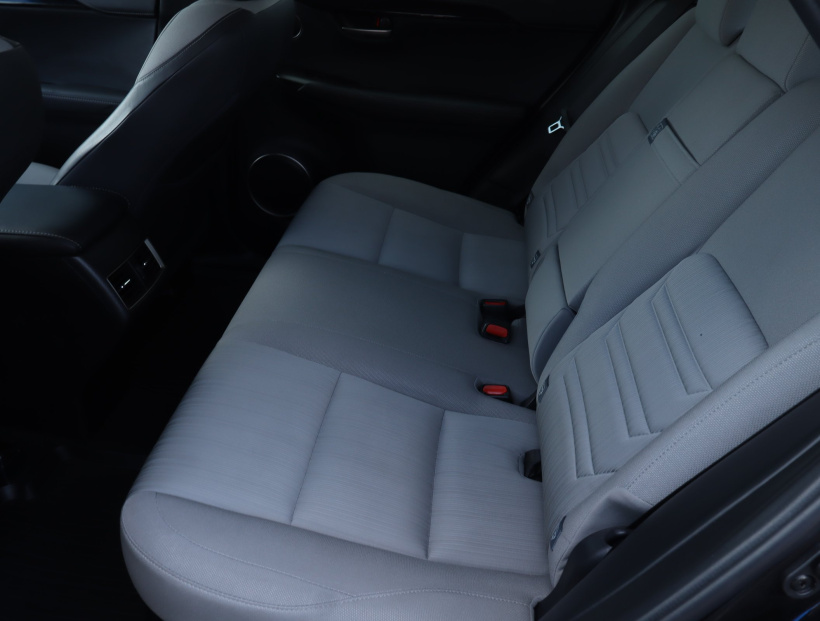 Lexus NX, 2015