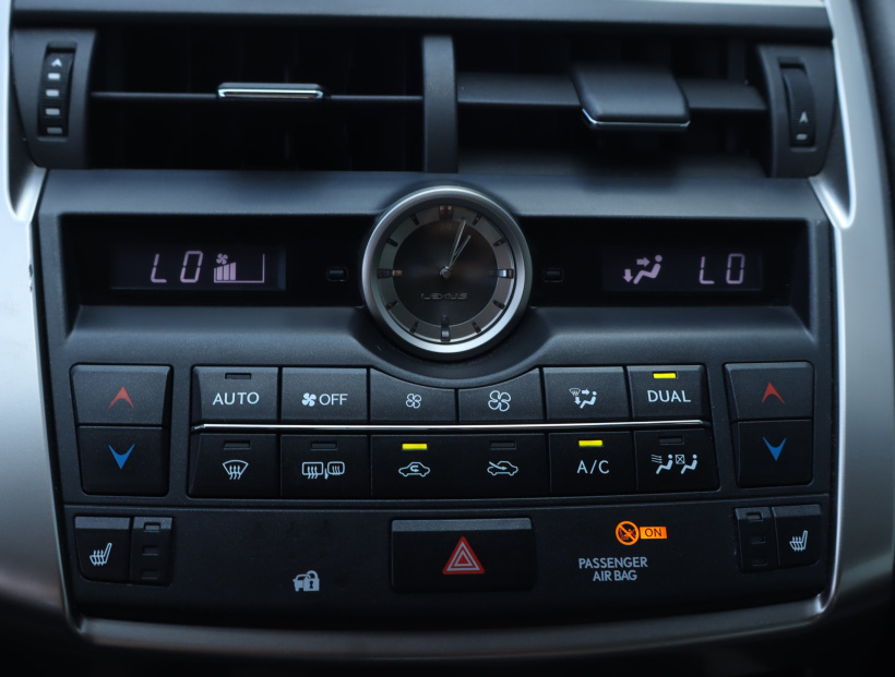 Lexus NX, 2015