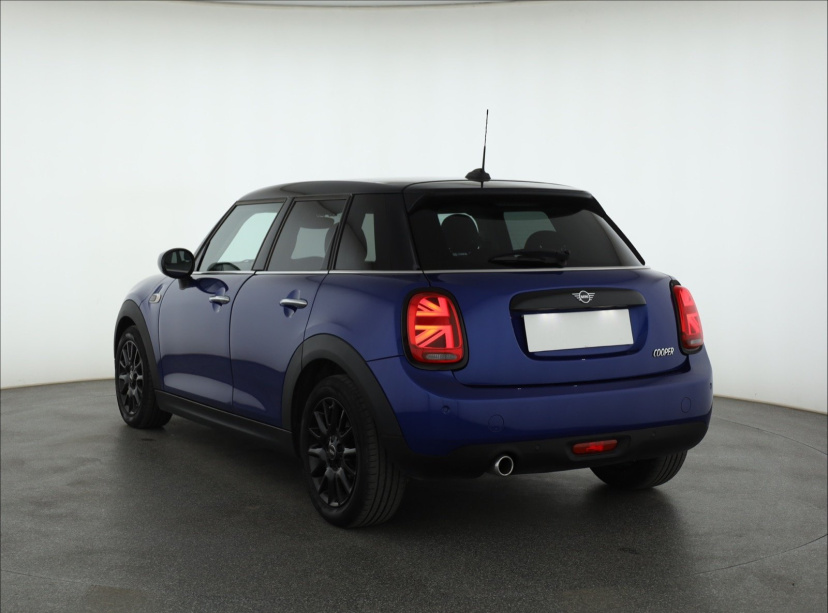 MINI 5-door, 2021