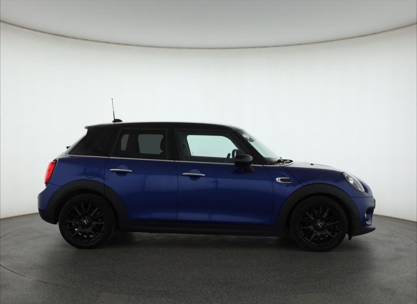MINI 5-door, 2021