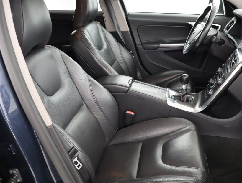 Volvo S60, 2011