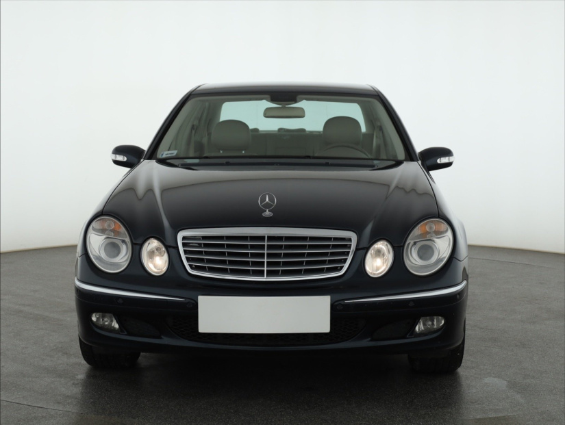 Mercedes-Benz E, 2006