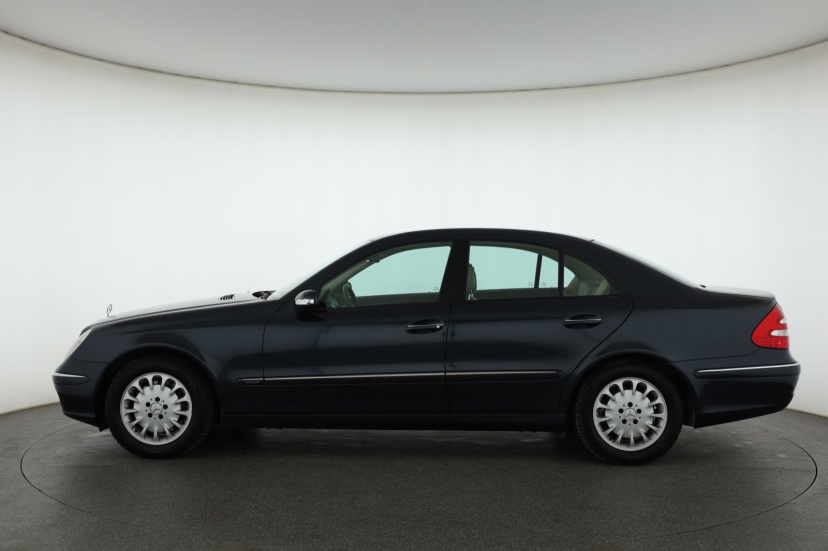 Mercedes-Benz E, 2006