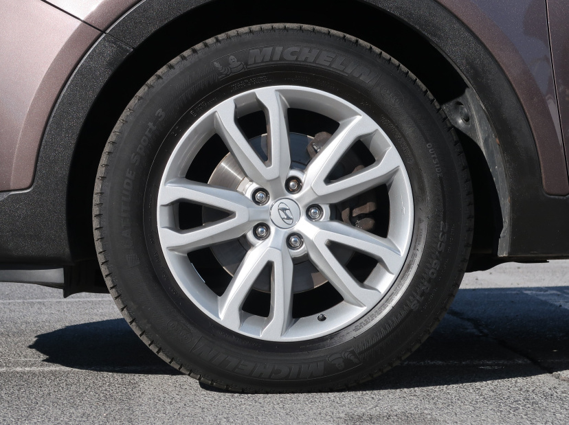 Hyundai Santa Fe, 2012