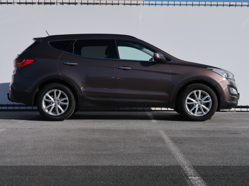 Hyundai Santa Fe, 2012