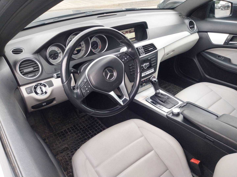 Mercedes-Benz C, 2012