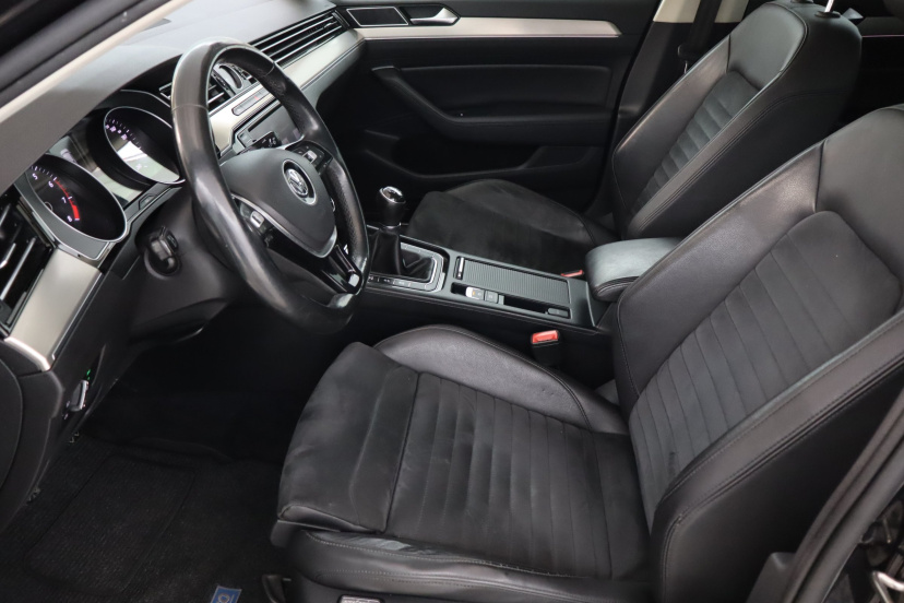 Volkswagen Passat, 2015