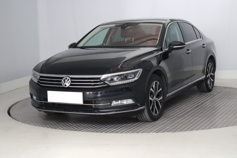 Volkswagen Passat, 2015