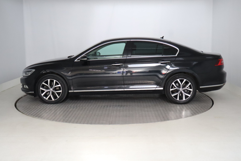 Volkswagen Passat, 2015