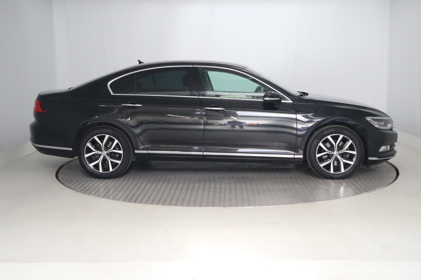 Volkswagen Passat, 2015