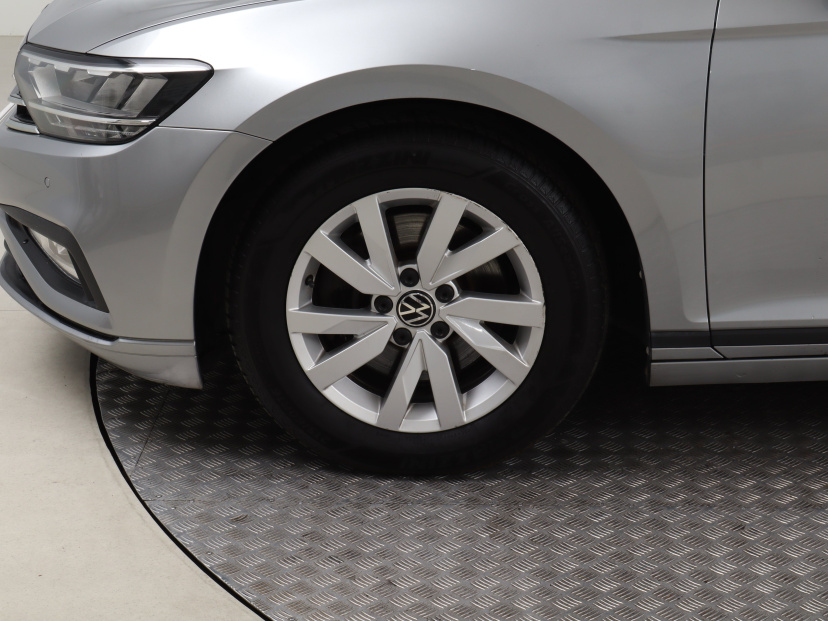 Volkswagen Passat, 2020