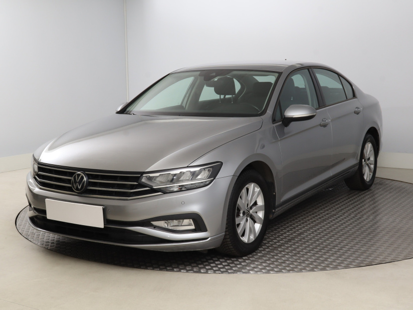 Volkswagen Passat, 2020