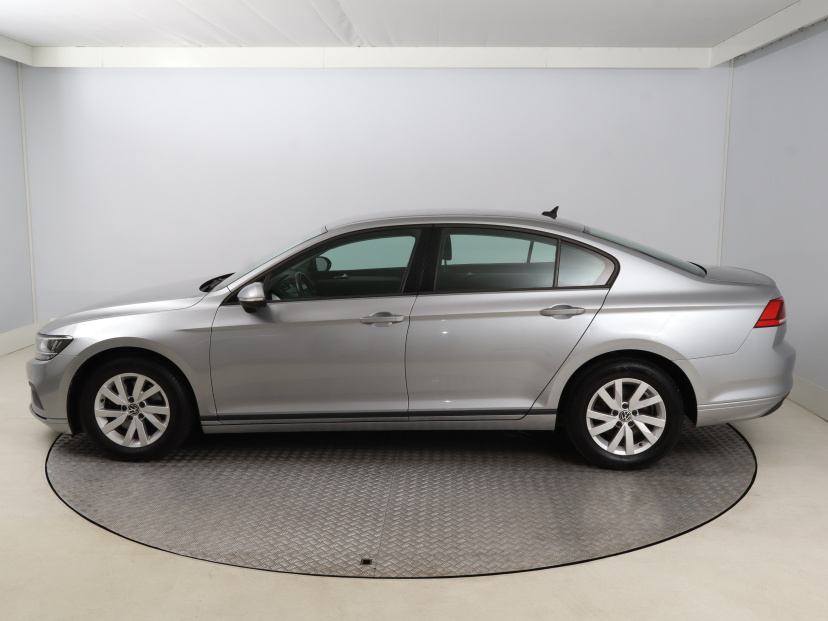 Volkswagen Passat, 2020
